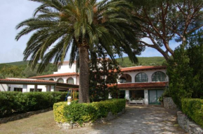 Hotel Marelba, Cavo